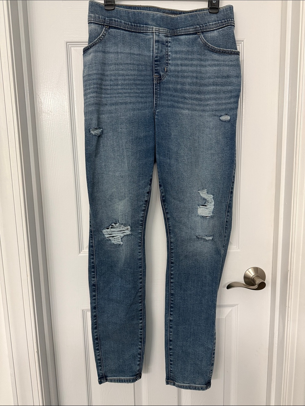 torrid Distressed Medium Blue Pull-On Jeggings